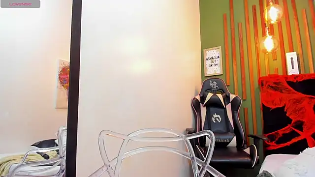 AichaBrown online show from 10-06-25, 04:43