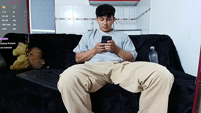 jacques cardiet online show from 04-08-26, 02:28