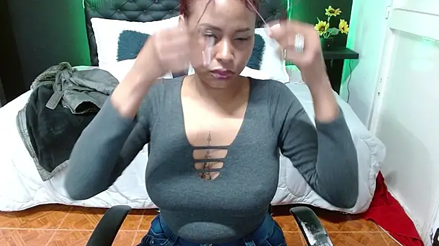 Dominik girl online show from 02-19-25, 06:33