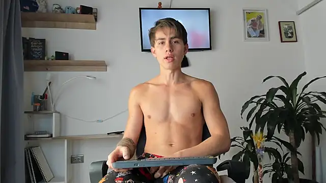 manucute 23  online show from 02-13-26, 02:13