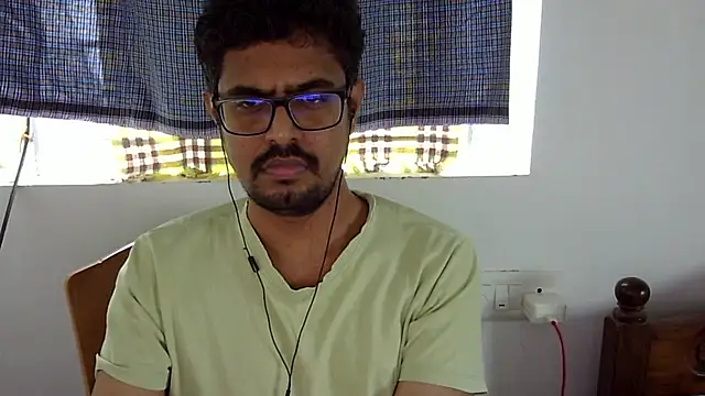 Snapshot of The_SHY_uncut chatting on 11-24-25, 04:45 The SHY uncut online show from 11-24-25, 04:45