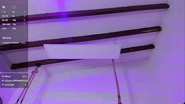 Oriana Guzman online show from 01-04-25, 04:11