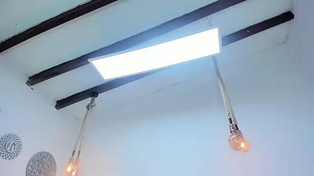 Oriana Guzman online show from 02-20-25, 12:57