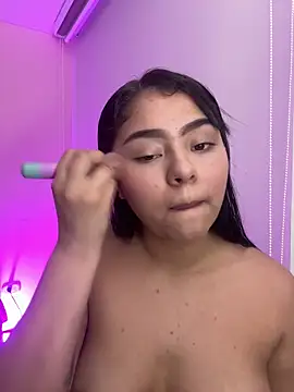 Oriana Guzman online show from 04-17-26, 02:47