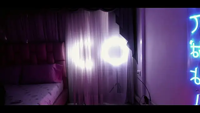 albaismynameX online show from 01-21-25, 12:18