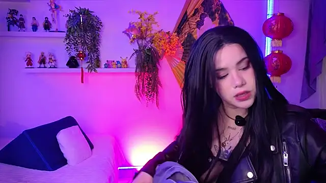 albaismynameX online show from 07-29-26, 12:14