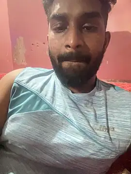 Snapshot of Handsomehunk_4U chatting on 12-16-24, 07:54 Handsomehunk 4U online show from 12-16-24, 07:54