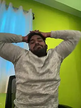 Snapshot of Handsomehunk_4U chatting on 01-28-25, 08:14 Handsomehunk 4U online show from 01-28-25, 08:14