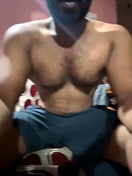 Snapshot of Handsomehunk_4U chatting on 11-30-25, 04:55 Handsomehunk 4U online show from 11-30-25, 04:55