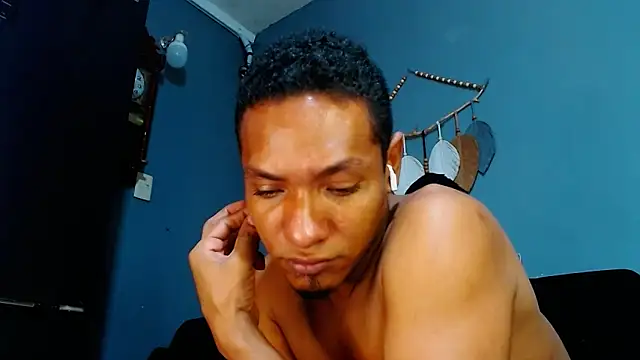 Grandeygruesa1 online show from 02-10-25, 02:59