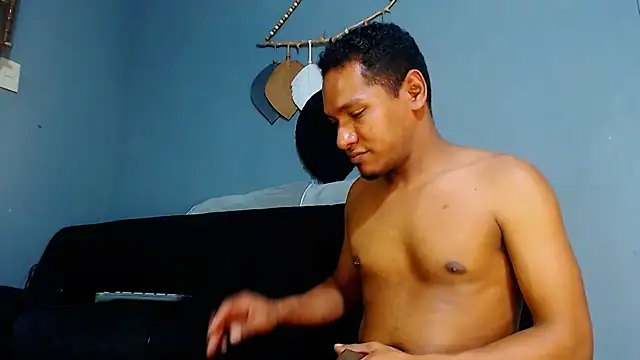 Grandeygruesa1 online show from 03-18-25, 02:04