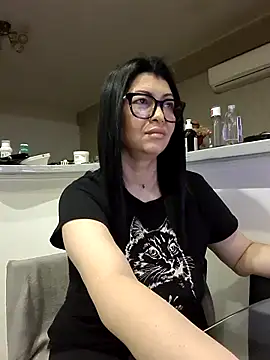 Milf Abigail online show from 10-19-25, 12:22