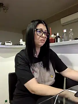 Milf Abigail online show from 11-17-25, 12:38