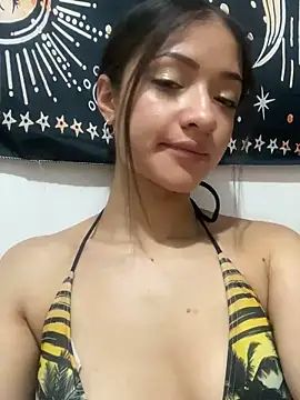 Snapshot of Alicia_ALICIA chatting on 01-15-25, 11:30 Alicia ALICIA online show from 01-15-25, 11:30