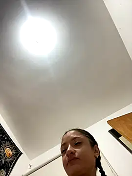 Snapshot of Alicia_ALICIA chatting on 11-04-25, 11:26 Alicia ALICIA online show from 11-04-25, 11:26