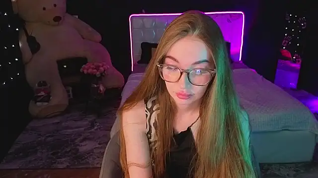 LissaCain online show from 11-24-25, 11:21