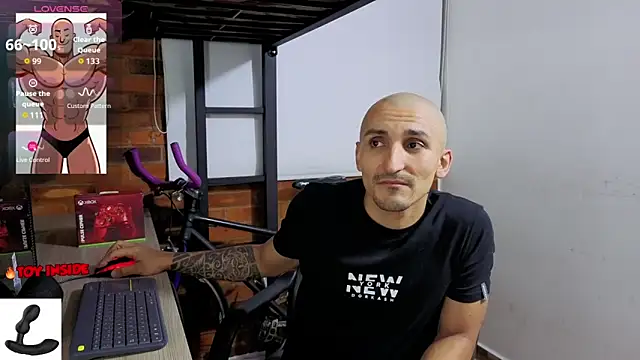 Marck Muscle online show from 04-17-26, 02:25