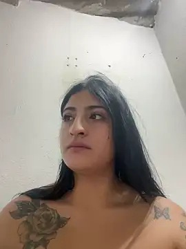 Snapshot of alondra_darling chatting on 03-12-25, 02:12 alondra darling online show from 03-12-25, 02:12