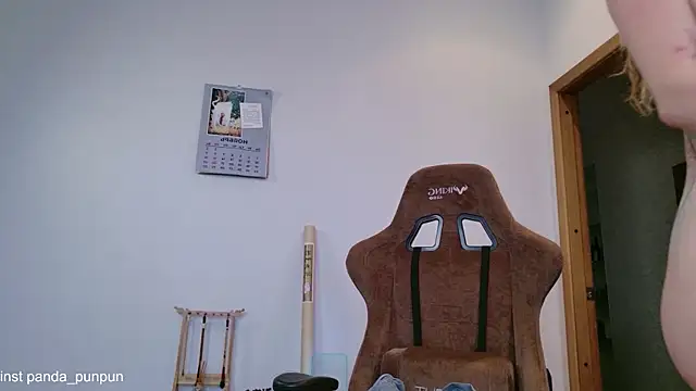 Neko Kimiko online show from 11-14-25, 11:09