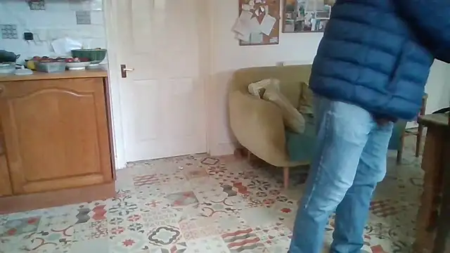 Snapshot of jakjak106 chatting on 02-10-26, 03:16 jakjak106 online show from 02-10-26, 03:16