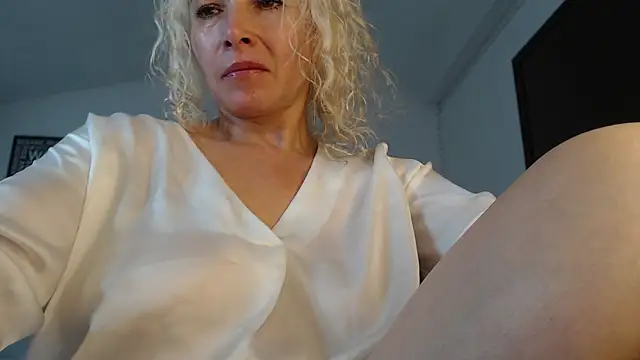 Ingridbergman online show from 01-23-25, 04:48