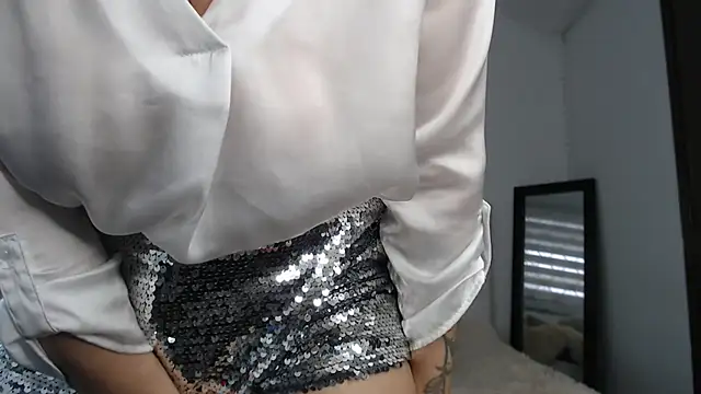 Ingridbergman online show from 02-24-25, 01:31