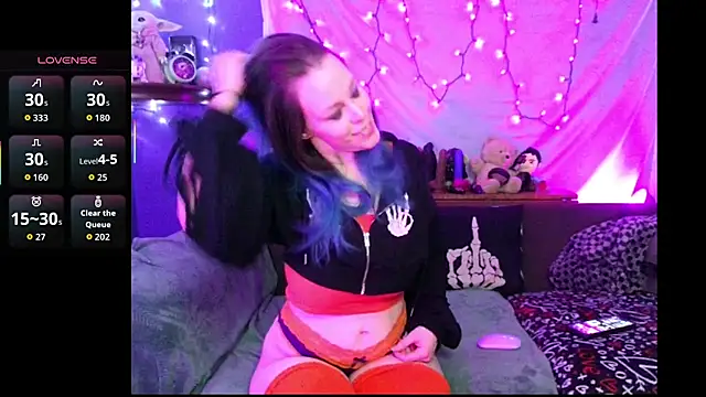 Snapshot of EverlyEster chatting on 11-08-25, 03:07 EverlyEster online show from 11-08-25, 03:07