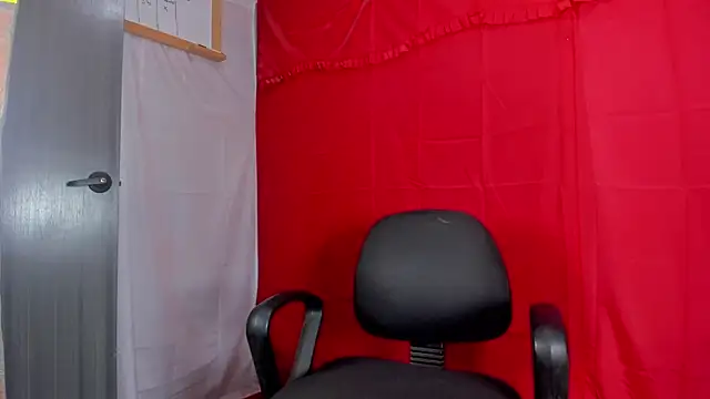 Snapshot of Master_Rimay chatting on 12-10-24, 01:32 Master Rimay online show from 12-10-24, 01:32