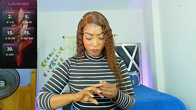 Snapshot of samantha-rose2 chatting on 04-28-26, 12:53 samantha-rose2 online show from 04-28-26, 12:53