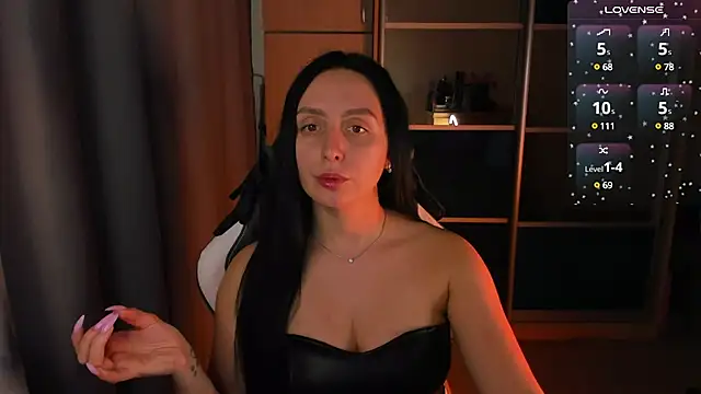 Snapshot of Christy_Calypso chatting on 02-13-25, 10:44 Christy Calypso online show from 02-13-25, 10:44