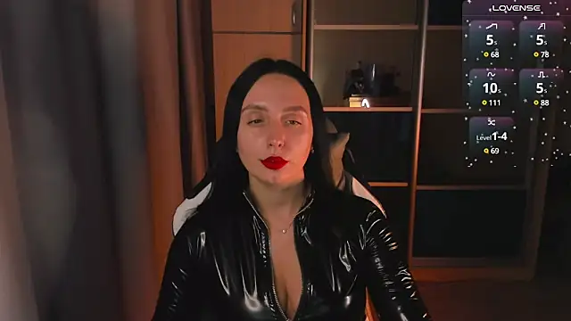 Snapshot of Christy_Calypso chatting on 02-25-25, 07:03 Christy Calypso online show from 02-25-25, 07:03