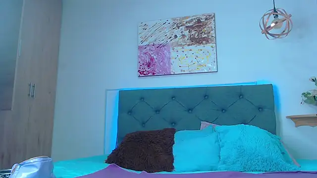 Snapshot of Kim_clark1 chatting on 01-15-25, 05:47 Kim clark1 online show from 01-15-25, 05:47