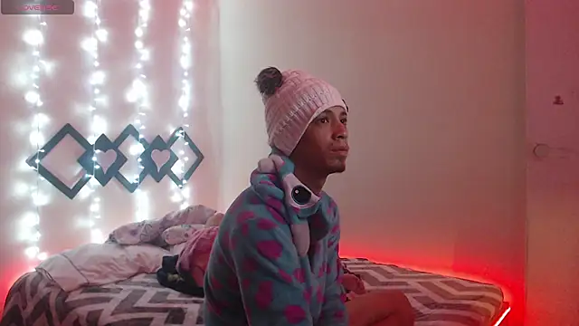 TOM NATASHA online show from 01-17-25, 12:31