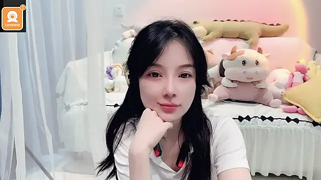 AKiKi711 online show from 09-11-25, 04:23