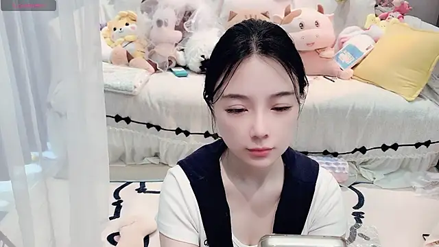 AKiKi711 online show from 04-19-26, 04:23