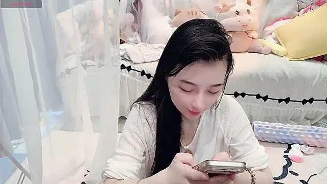 AKiKi711 online show from 06-04-26, 04:51
