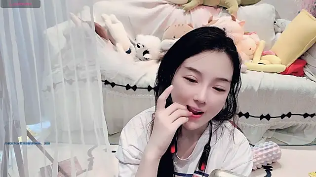 AKiKi711 online show from 06-09-26, 05:19