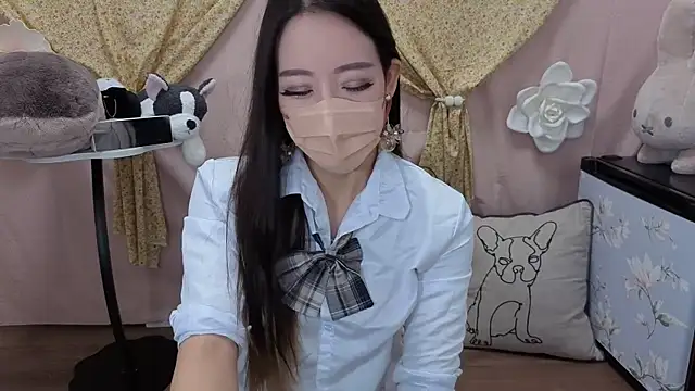 Snapshot of Ema_japanese chatting on 12-12-24, 11:25 Ema japanese online show from 12-12-24, 11:25