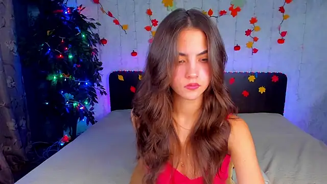 Milana Crystal  online show from 11-06-25, 08:15