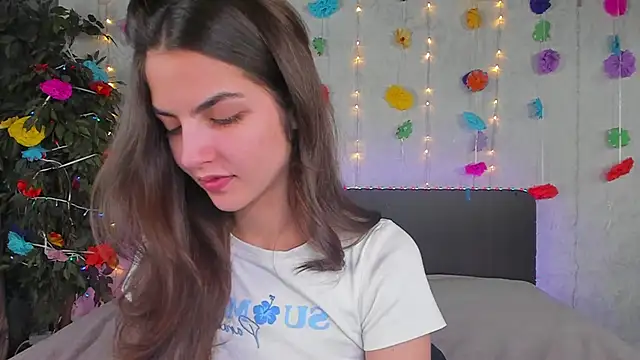 Milana Crystal  online show from 03-18-26, 08:17