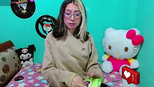 Snapshot of squirt_charlott chatting on 12-10-24, 05:17 squirt charlott online show from 12-10-24, 05:17