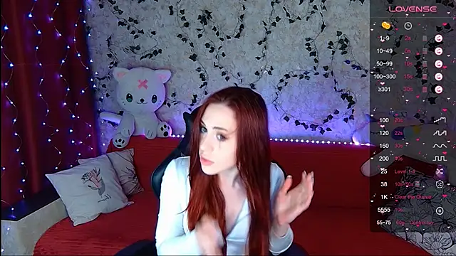 Snapshot of Sidney_blush chatting on 12-29-24, 10:34 Sidney blush online show from 12-29-24, 10:34