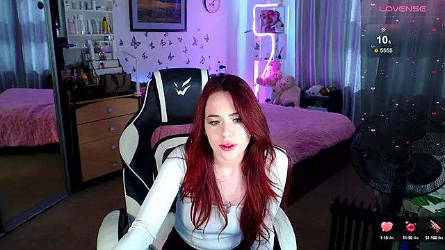 Snapshot of Sidney_blush chatting on 09-18-25, 04:58 Sidney blush online show from 09-18-25, 04:58