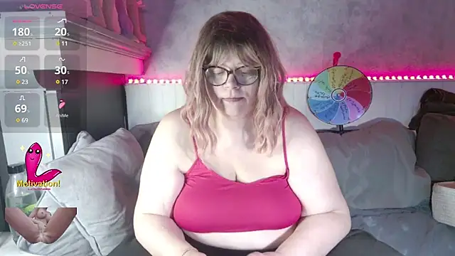 Snapshot of Lola-squirt chatting on 02-09-25, 10:54 Lola-squirt online show from 02-09-25, 10:54