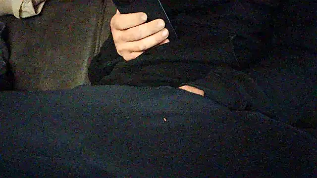 kiksnap-meistro5 online show from 04-21-26, 07:28