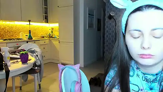  extraterrestrial  online show from 11-21-25, 03:11