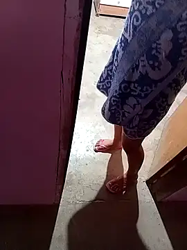 Snapshot of rau_4455 chatting on 11-26-25, 10:00 rau 4455 online show from 11-26-25, 10:00