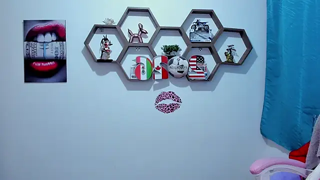 SharonSander online show from 07-14-26, 02:05