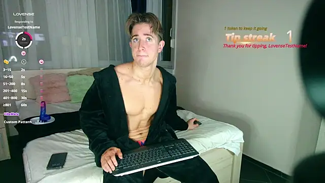 ChristianLevine  online show from 11-28-25, 06:21