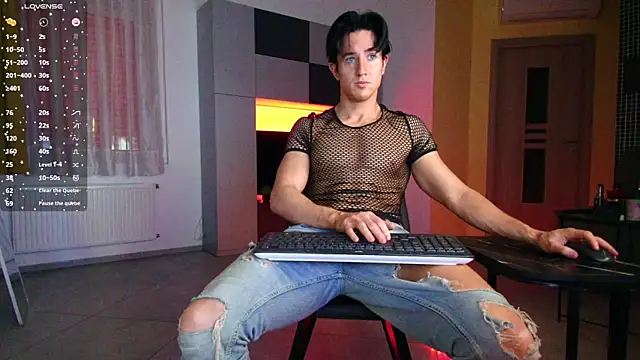 ChristianLevine  online show from 05-12-26, 06:21